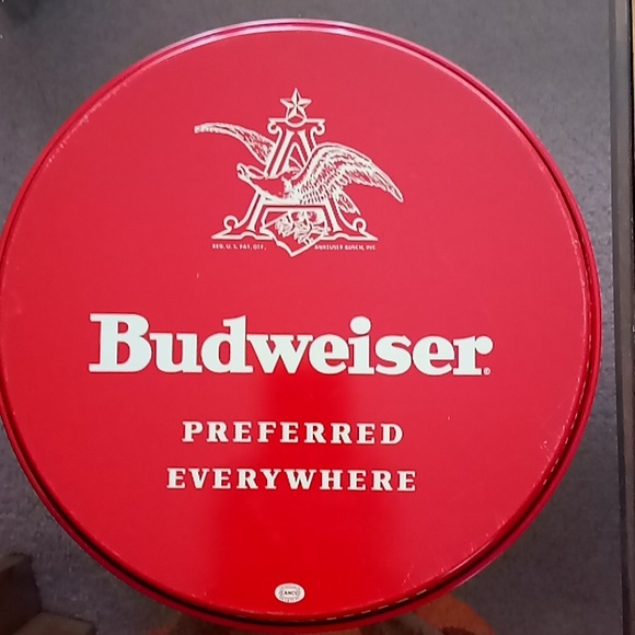 Vintage Budweiser Metal Trays - Picture 2 of 4